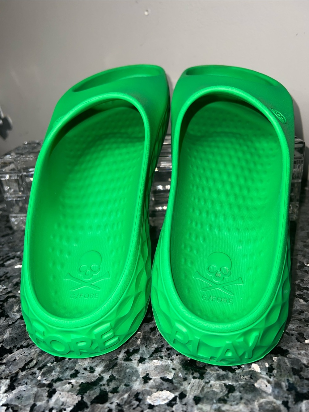 G/FORE G/Slide W10/M8 Street Shoes Bright Green Ruber Slides Sandals - Picture 3 of 6